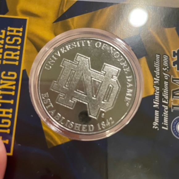 Minted Medallion Limited Edition Coin Card 39mm w/ 3 Decals - Picture 3 of 9